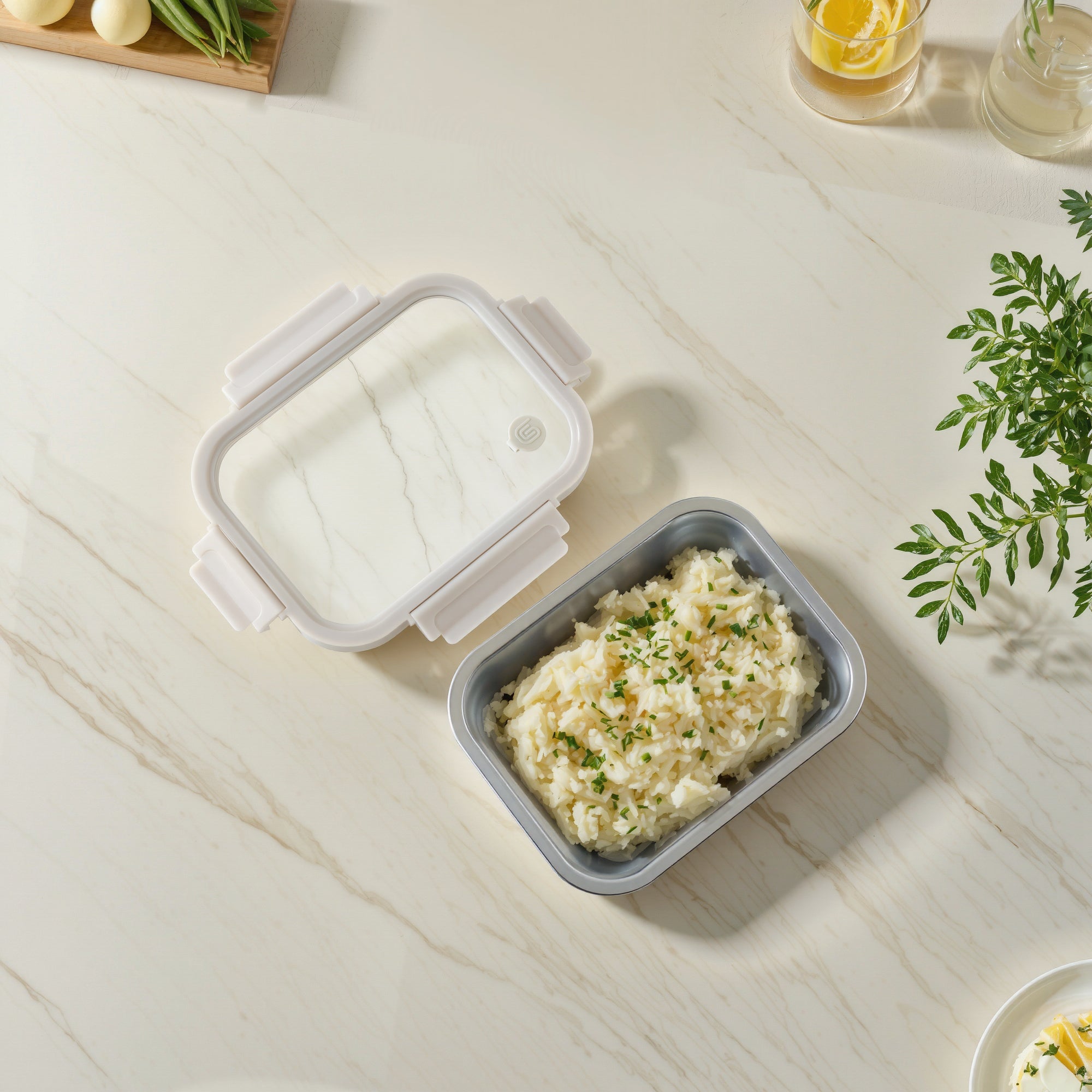 The Stainless Steel Container - Vanilla (41 oz)