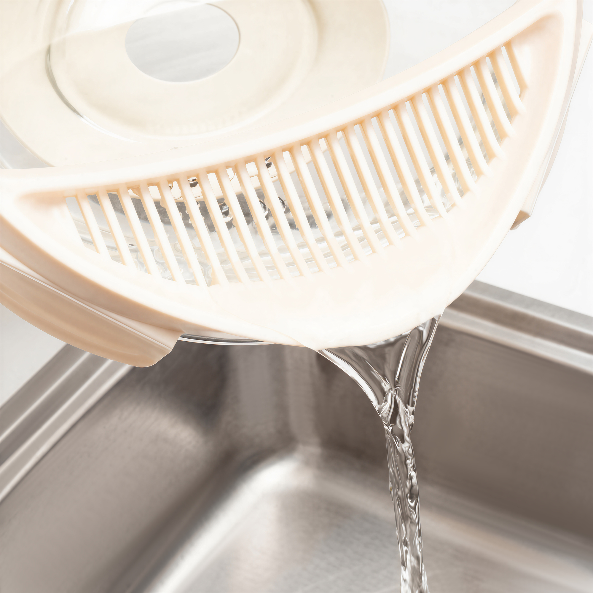 Multipurpose Glass Grater/Salad Bowl