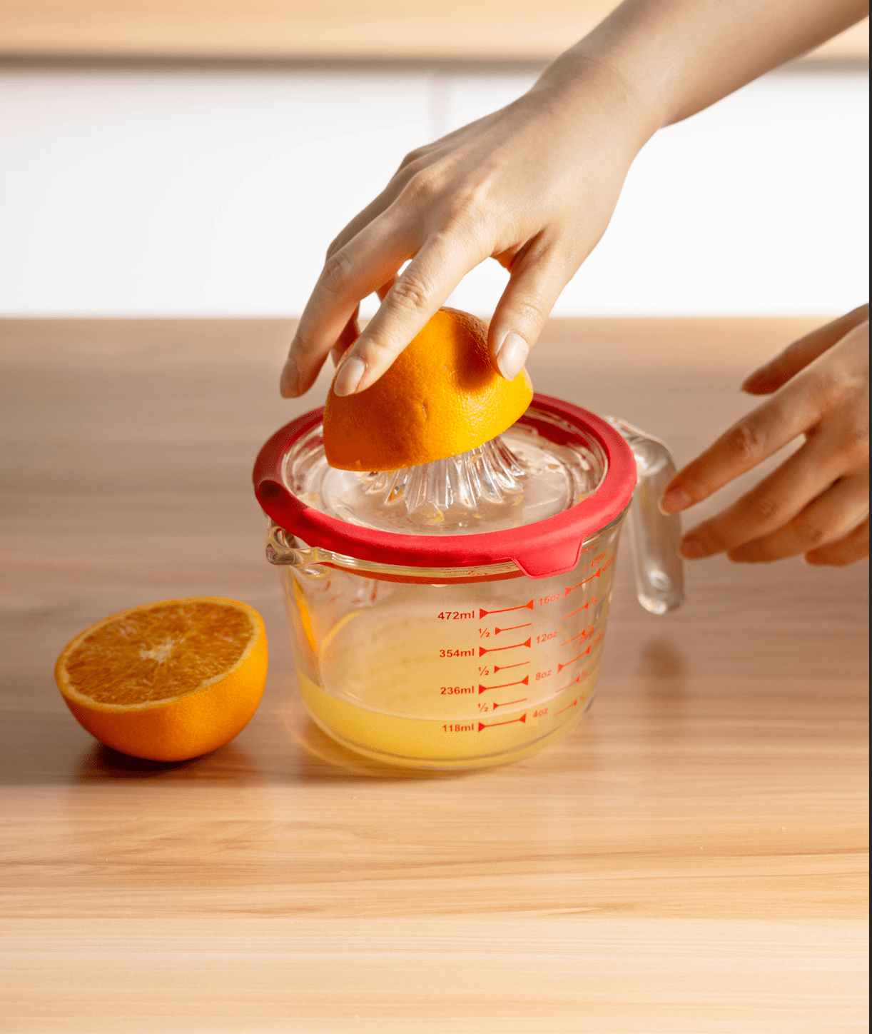 Genicook 2-in-1 Glass Citrus Juicer & Precision Measuring Cup - GenicookGenicook