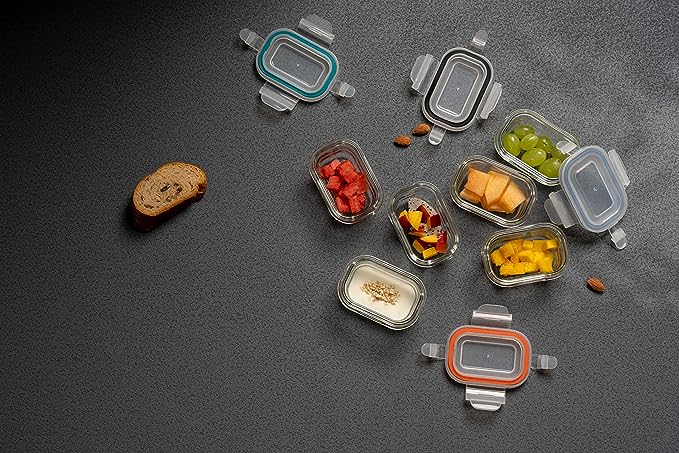 https://genicook.com/cdn/shop/products/genicook-borosilicate-glass-small-baby-size-meal-and-food-storage-containers-rectangular-shape-12-pc-set-6-containers-6-matching-lidsgenicookalb601rc-537128.jpg?v=1691141286
